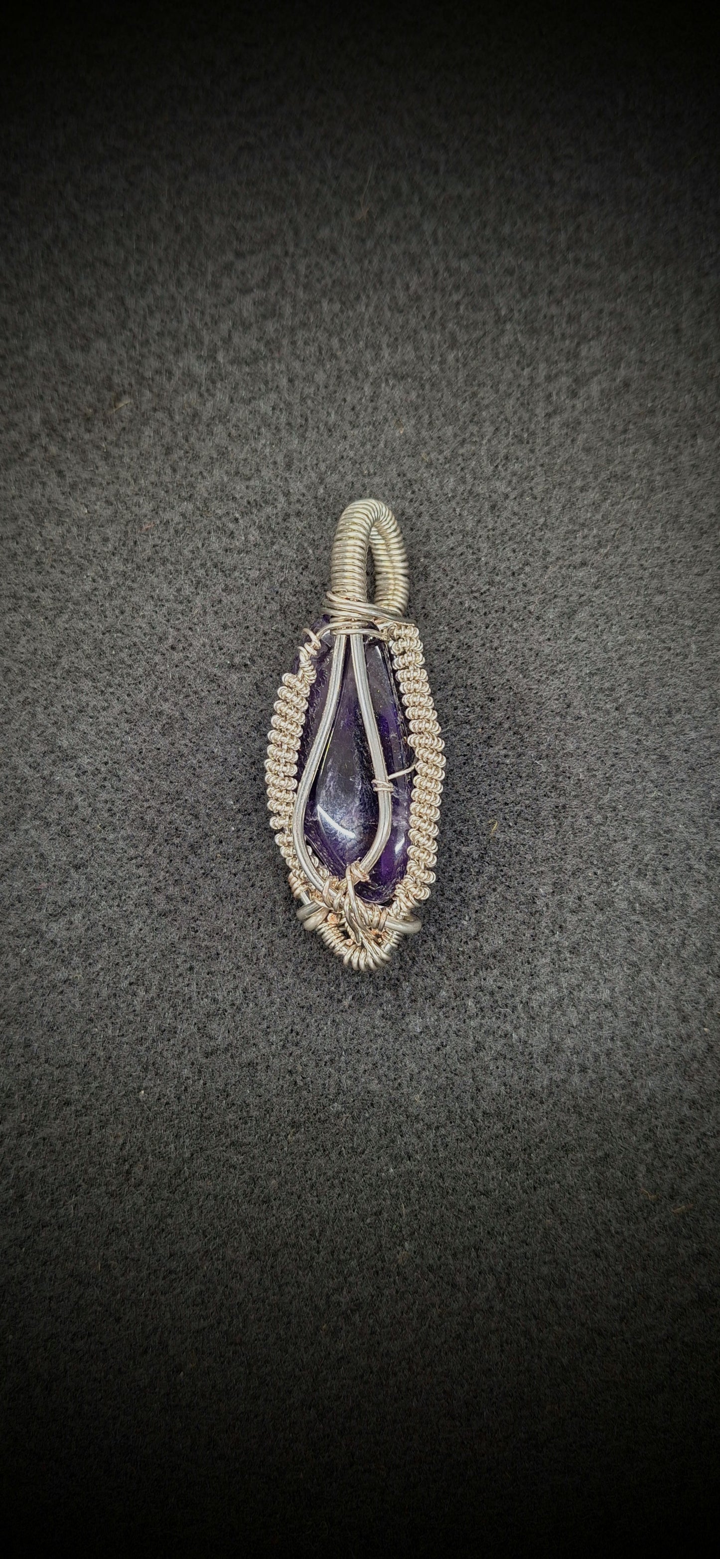 Meta amethyst pendant