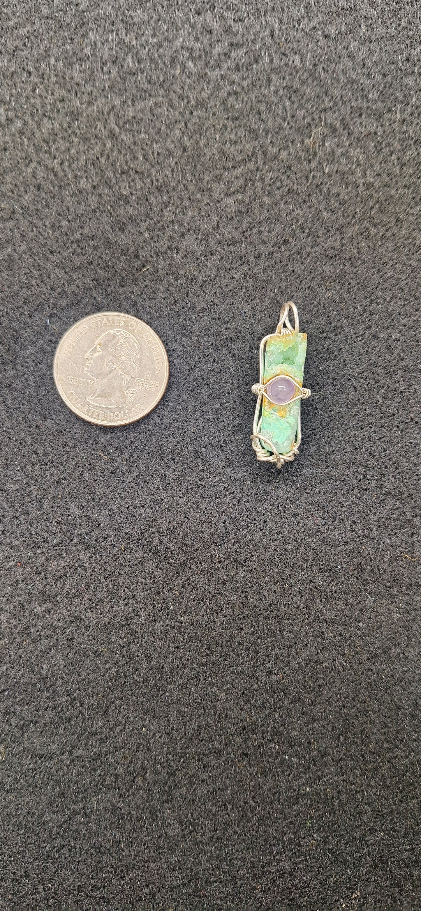 Meta smithsonite pendant